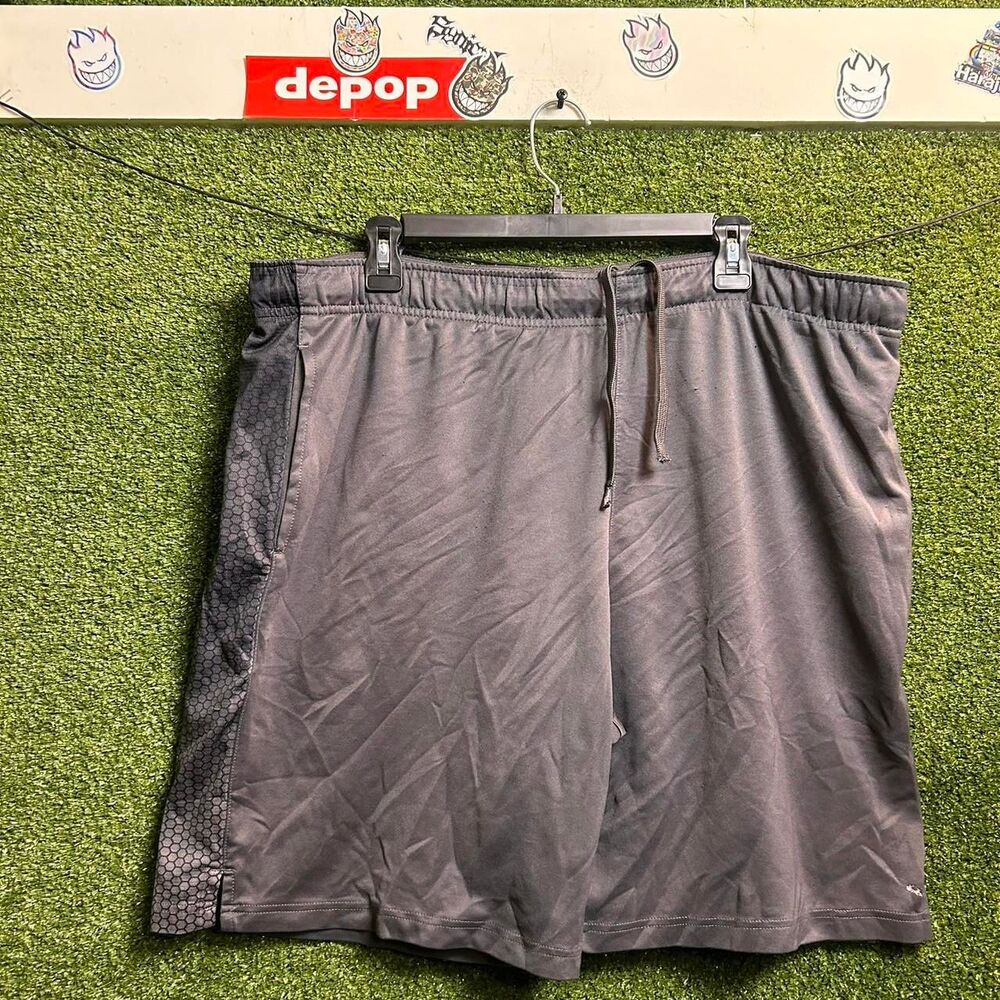 Everlast Men's Grey and Black Shorts
